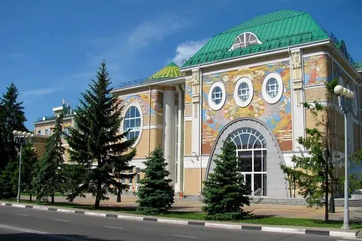 Белгородский государственный художественный музей на улице Победы